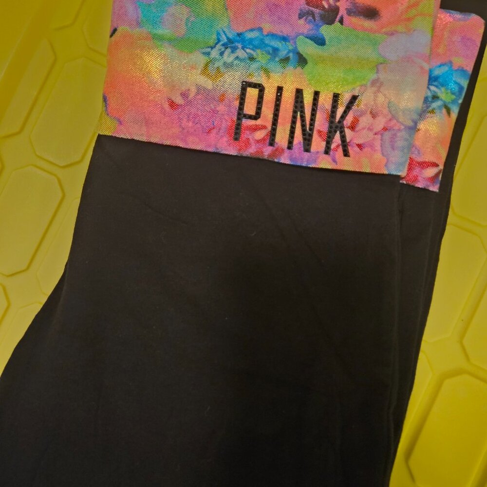 Victoria's secret PINK vintage crop yoga nwt sz med - Picture 3 of 5